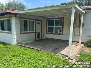 Building Photo - 318 Sprucewood Ln