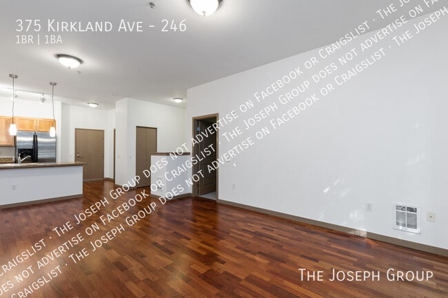 Building Photo - 375 Kirkland Ave