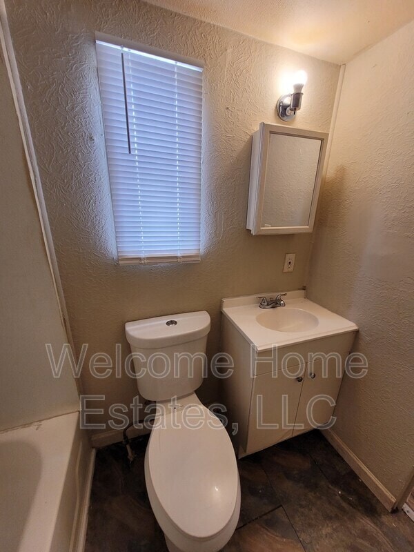 Building Photo - 3311 N Flowing Wells Rd