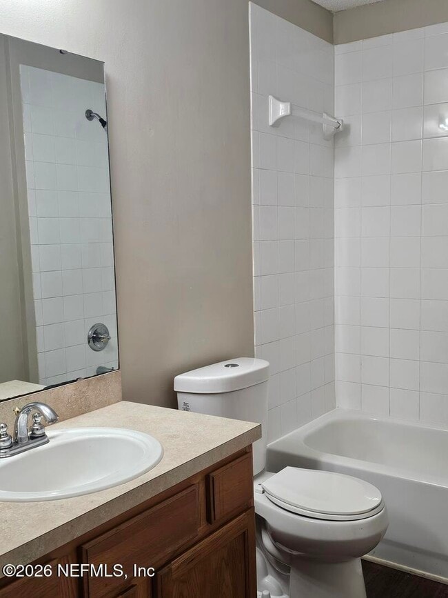 Building Photo - 1876 Creekview Dr