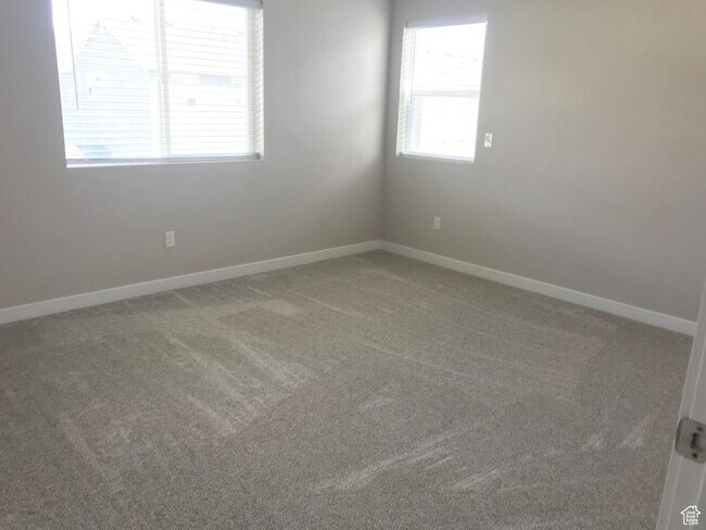 Building Photo - 455 S 390 W