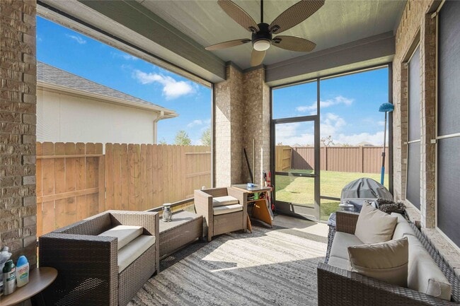 Building Photo - 5622 Vintage Oaks Ln