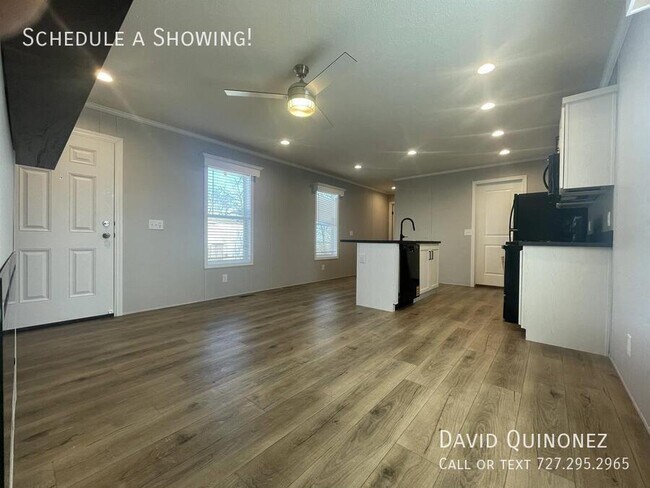 Building Photo - 701 Mill St