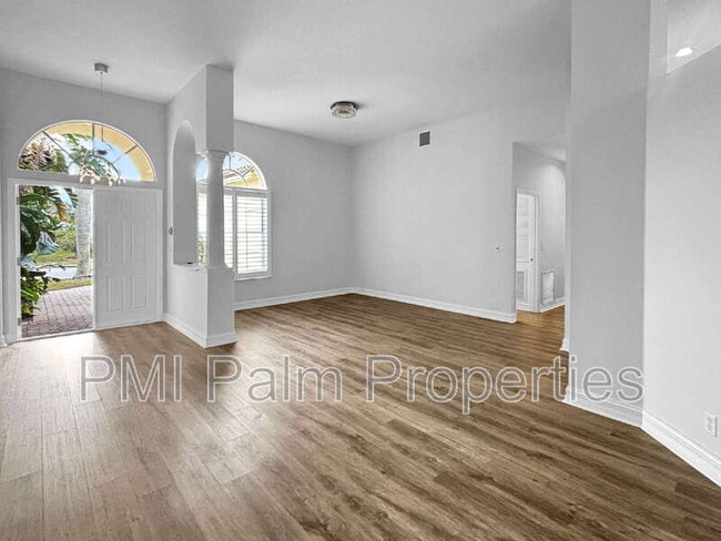 Building Photo - 10293 Allamanda Blvd