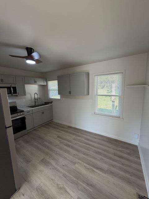 Building Photo - 2059 Deauville Dr