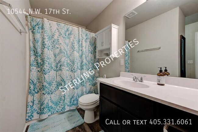 Building Photo - 10544 NW 17th St