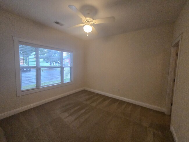 Building Photo - 170 Jonas Ave