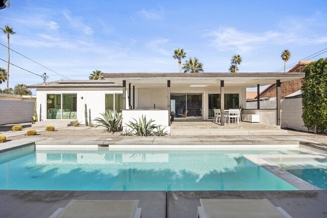 Building Photo - 73125 Guadalupe Ave