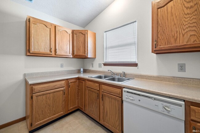 Building Photo - 116 N Furlong Dr