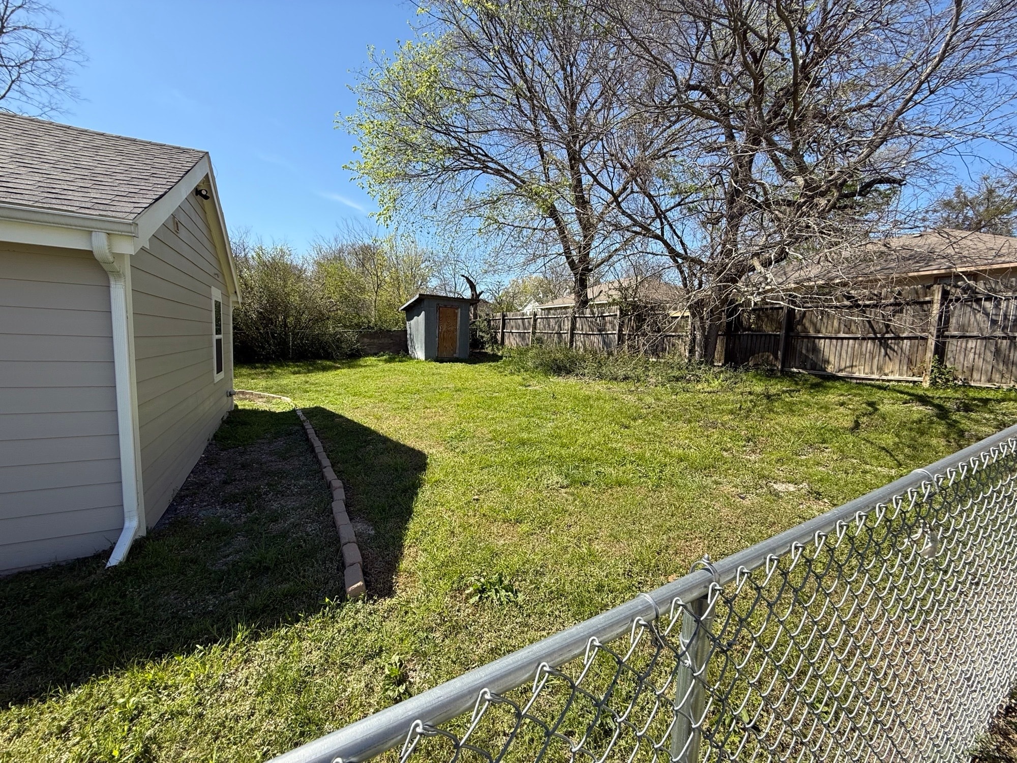 Large Backyard with Storage Shed - 760 Wayne Ave
