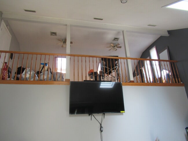 Building Photo - 208 Dino Rd