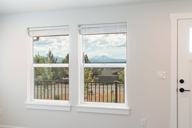 Building Photo - MOVE IN SPECIAL!  Brand New 2 Bedroom 2 Ba...