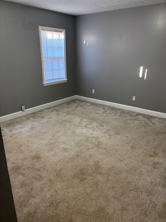 Building Photo - Where Style Meets Serenity — Your New Home Awaits