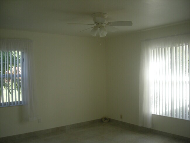 Building Photo - 11701 SW 108th Ln