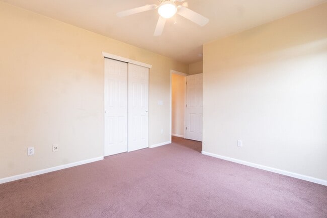 Building Photo - Obsidian View townhome for rent!