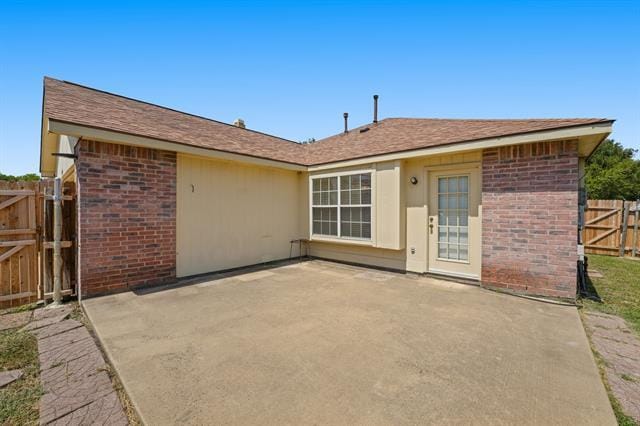 Building Photo - 2305 Valley Creek Dr