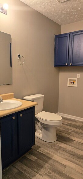 down stairs rest room with washer/Dryer hookups - 804 Zadock Dr