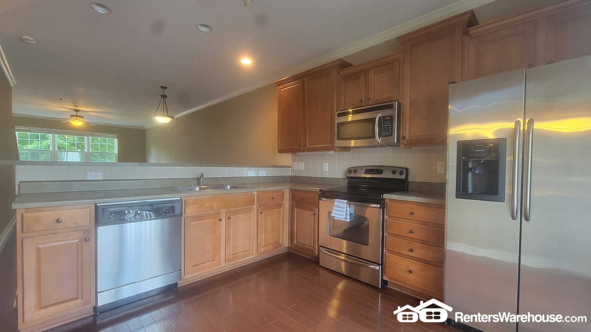 Building Photo - 3863 S Thompson St