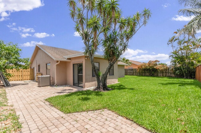 Building Photo - 23089 SW 55th Ave