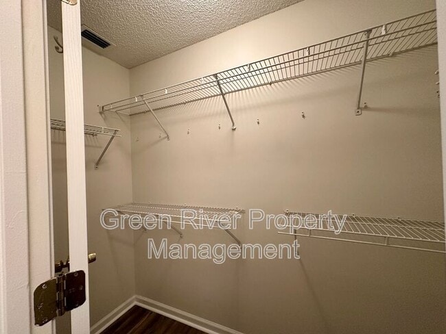 Building Photo - 412 La Reserve Cir