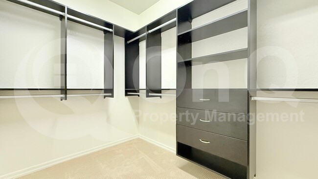 Building Photo - 3945 E Mesquite St