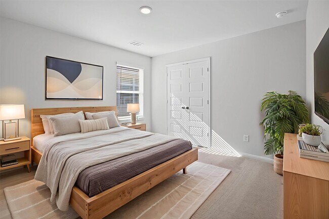 Building Photo - 13320 Burbot Dr