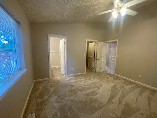 Building Photo - 748 Mule Deer St NW