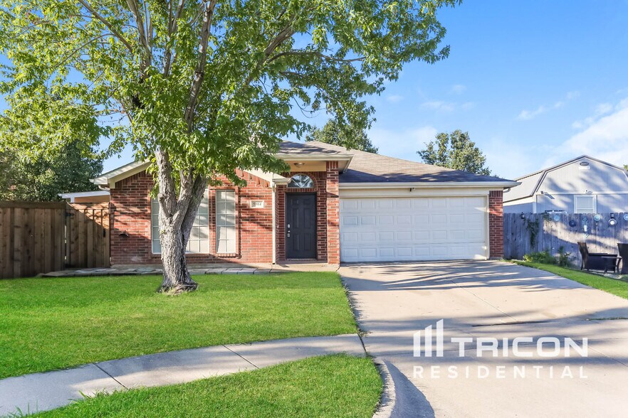 Primary Photo - 5904 Aloe Ct
