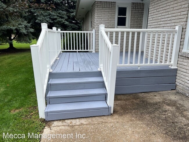 Building Photo - 3 br, 2 bath House - 221 Campbell Hill Rd.