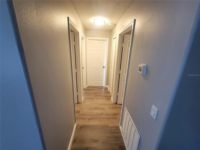 Building Photo - 60 Alicante Ct