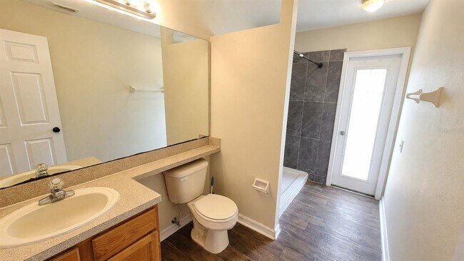 Building Photo - 1607 Avondale Ridge Dr