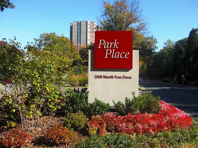 Building Photo - 2500 N Van Dorn St
