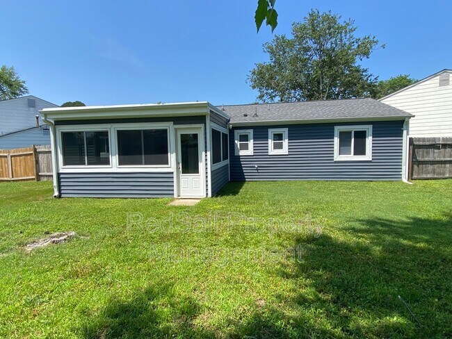 Building Photo - 701 Whitney Ct