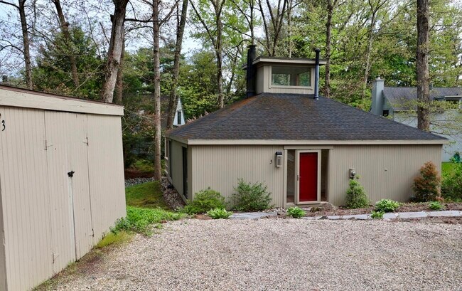 Building Photo - 3 Edgewood Cir