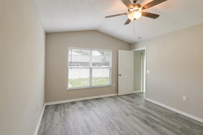 Building Photo - 1056 Malletwood Dr