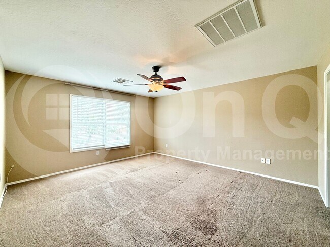 Building Photo - 17143 W Tara Ln
