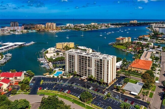Primary Photo - 255 Dolphin Point