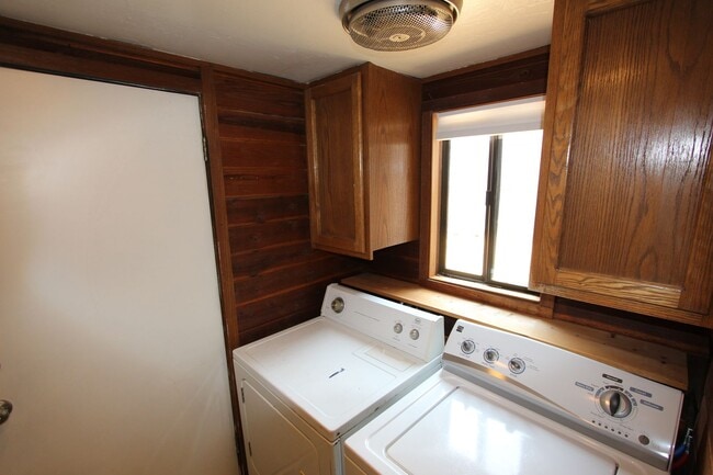 Building Photo - Charming 2 Bedroom Home in Lower Greenlaw | Large Fenced Yard