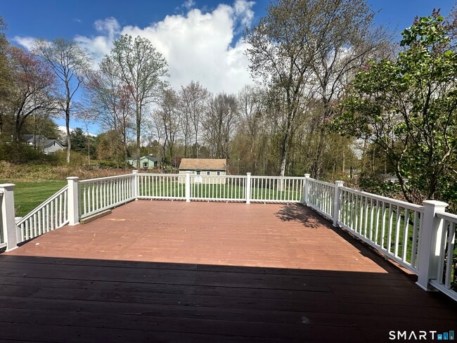 Building Photo - 65 Gate Ridge Rd