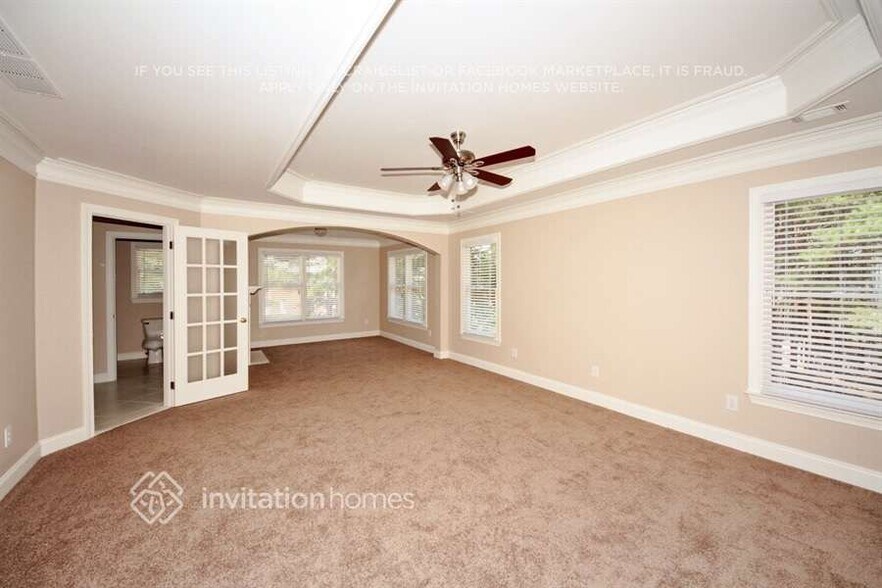 Building Photo - 1215 Mobile Way