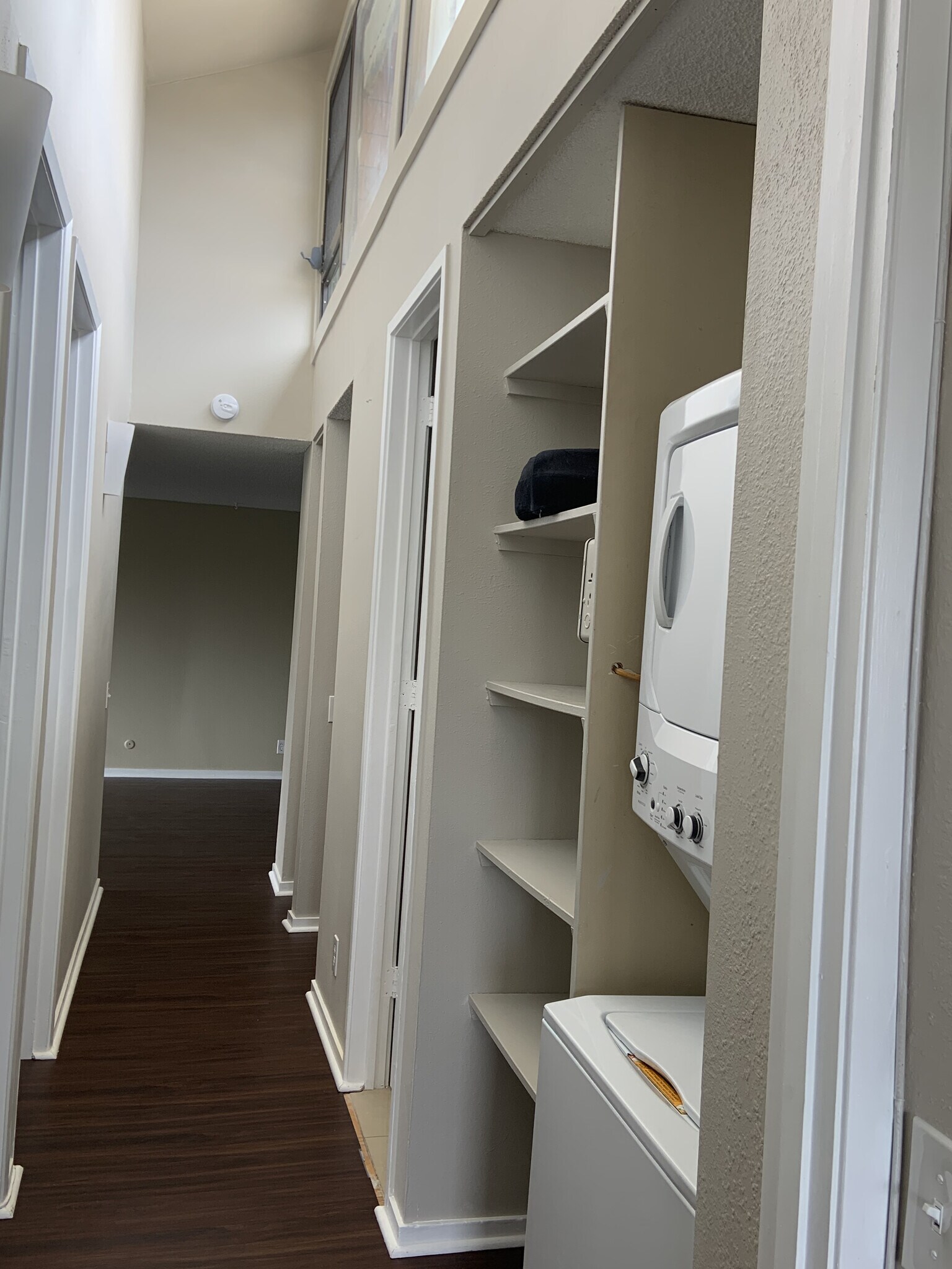 Building Photo - 333 Aoloa St