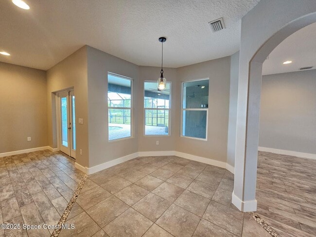 Building Photo - 3820 Watergrass St