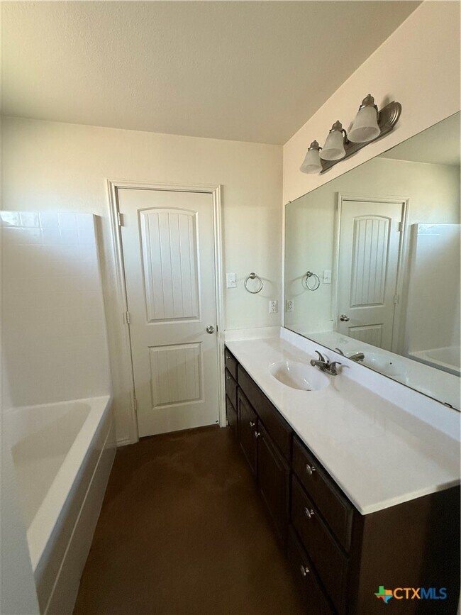 Building Photo - 4405 Texas Rangers Dr