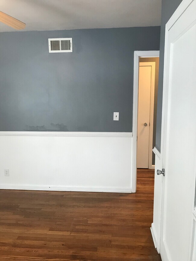 Building Photo - 2326 Barrett Ave