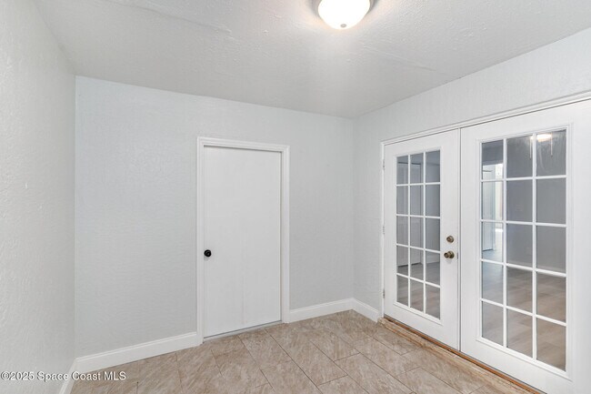 Building Photo - 122 Atlas Ln