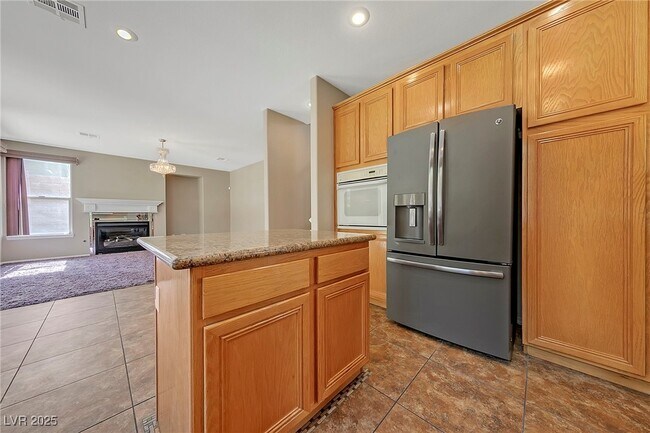 Building Photo - 2385 Stansbury Ct