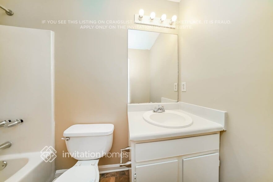 Building Photo - 12 Hale Haven Dr