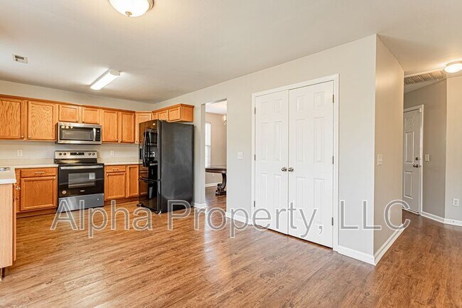 Building Photo - 204 Pope Ln