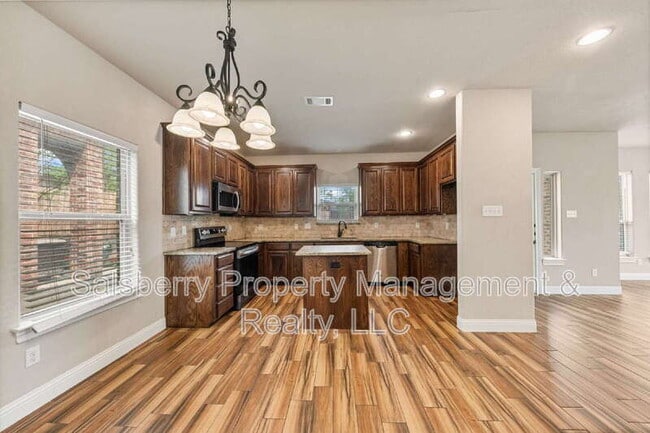 Building Photo - 4904 Ridglea Hills Ct