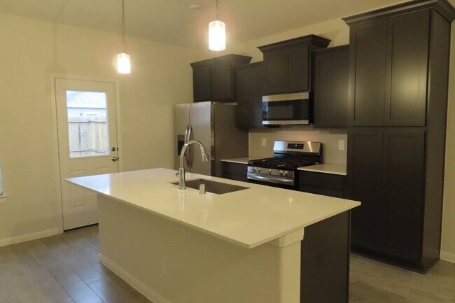 Building Photo - 25443 Lobelia Blossom Ln